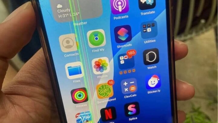 Penyebab Lightsaber pada Layar HP Smartphone