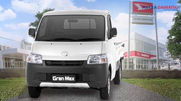 Granmax Minibus Dukung Gaya Hidup Digital Generasi Sandwich, Andalkan Mobilitas Cerdas untuk Usaha dan Keluarga